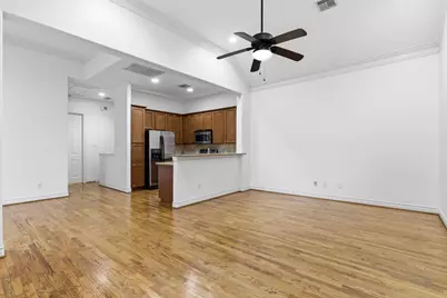 1303 Sherwood Point Lane, Houston, TX 77043 - Photo 13