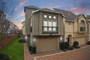 1303 Sherwood Point Ln, Houston, TX 77043 - Photo 1