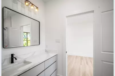 4201 Oats Street #B, Houston, TX 77020 - Photo 33