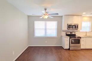 10603 Brentway Dr, Houston, TX 77070 - Photo 9