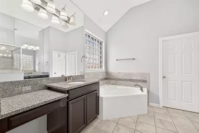 3854 Fleetwood Falls Lane, Spring, TX 77386 - Photo 35