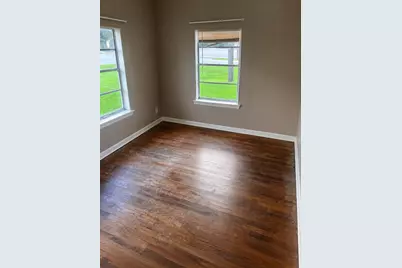 424 Thomas Street, Clute, TX 77531 - Photo 9