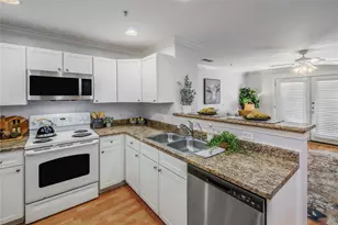 1725 Harvey Mitchell Pkwy S, College Station, TX 77840 - Photo 9