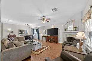 6097 Well Brook Ln, League City, TX 77573 - Photo 13