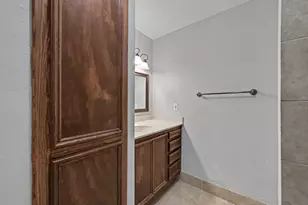 12691 Bowles Rd, Conroe, TX 77304 - Photo 17