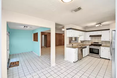 15015 Ringfield Drive, Houston, TX 77084 - Photo 11