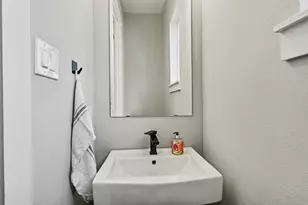 825 Woodcrest Dr, Houston, TX 77018 - Photo 11