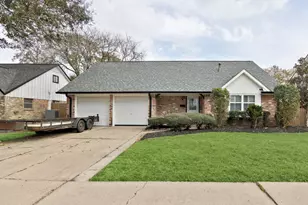 2705 Huckleberry Ln, Pasadena, TX 77502 - Photo 1