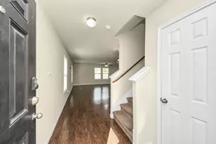 11418 El Diamante Dr, Houston, TX 77048 - Photo 3