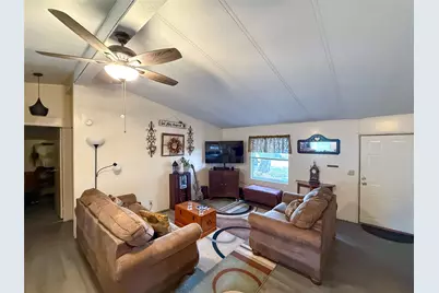 1055 N Franklin Street, La Grange, TX 78945 - Photo 11