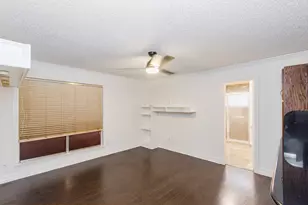 1911 Trixie Ln, Houston, TX 77042 - Photo 21