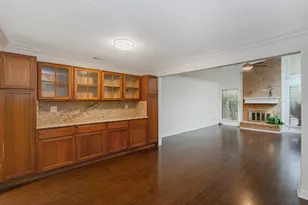 1911 Trixie Ln, Houston, TX 77042 - Photo 13