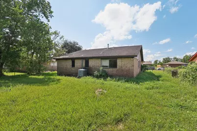 249 Austin Street, Angleton, TX 77515 - Photo 21