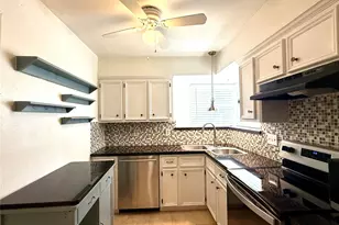 13222 Pebblewalk Cir N, Houston, TX 77041 - Photo 9