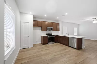 1406 16th Ave N, Texas City, TX 77590 - Photo 11