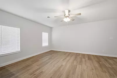 1406 16th Ave N, Texas City, TX 77590 - Photo 7
