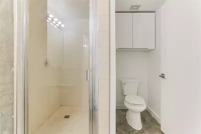 2000 Bagby Street #2401, Houston, TX 77002 - Photo 21