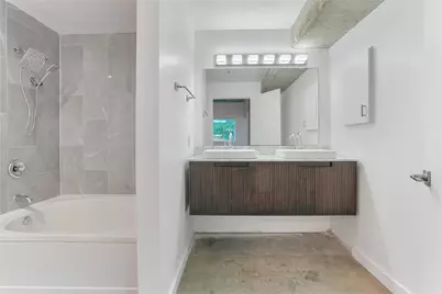 2000 Bagby Street #2401, Houston, TX 77002 - Photo 11
