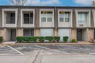 12633 Memorial Dr, Houston, TX 77024 - Photo 19