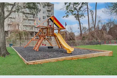 12633 Memorial Drive #152, Houston, TX 77024 - Photo 15