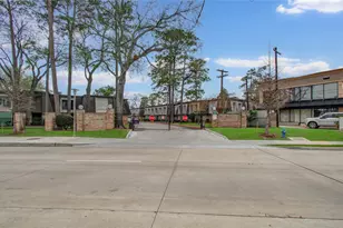 12633 Memorial Dr, Houston, TX 77024 - Photo 13