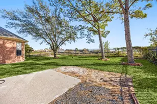 7711 Heron Lakes Dr, Houston, TX 77064 - Photo 41