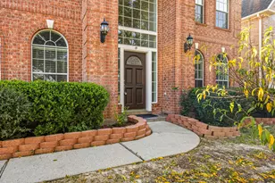 7711 Heron Lakes Dr, Houston, TX 77064 - Photo 3