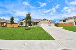 395 Hunter Rnch Wy, Dayton, TX 77535 - Photo 3