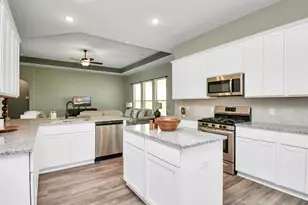 395 Hunter Rnch Wy, Dayton, TX 77535 - Photo 15