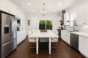 7711 Shannon Dr, Houston, TX 77055 - Photo 1