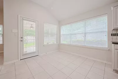 134 E Foxbriar Forest Circle, The Woodlands, TX 77382 - Photo 45