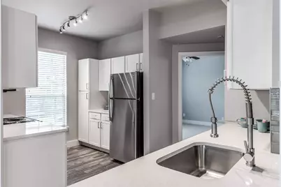 19100 N Glenwest Drive #221, Friendswood, TX 77546 - Photo 5