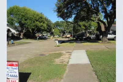 10219 Prospect Hill Drive, Houston, TX 77064 - Photo 5