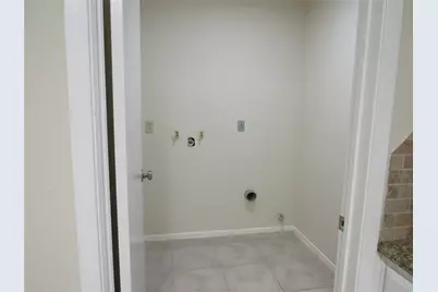 10219 Prospect Hill Drive, Houston, TX 77064 - Photo 9