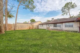11406 High Star Dr, Houston, TX 77072 - Photo 45
