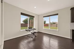4002 Dogwood Canyon Ln, Sugar Land, TX 77479 - Photo 13