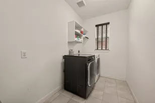 4002 Dogwood Canyon Ln, Sugar Land, TX 77479 - Photo 21