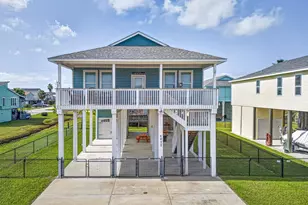 4022 Fort Bend Dr, Galveston, TX 77554 - Photo 1