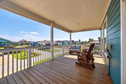 4022 Fort Bend Drive, Galveston, TX 77554 - Photo 3