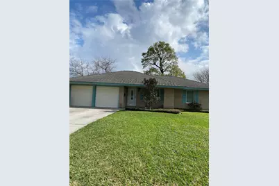 2709 Woodlawn Street, Dickinson, TX 77539 - Photo 1