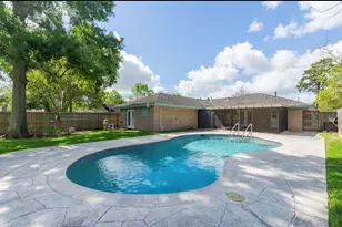 2709 Woodlawn St, Dickinson, TX 77539 - Photo 5