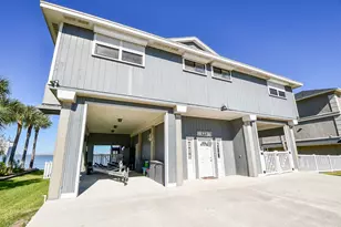 538 Paradise Dr, Tiki Island, TX 77554 - Photo 21