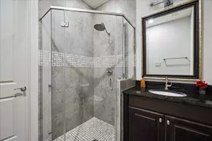 147 Grace Point Dr, Sugar Land, TX 77498 - Photo 23