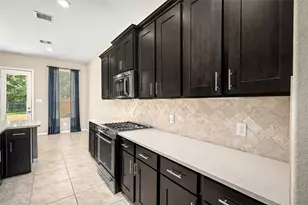 187 Moon Dance Ct, Conroe, TX 77304 - Photo 11