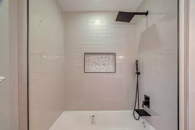 3407 Coachlight Lane, Baytown, TX 77521 - Photo 33