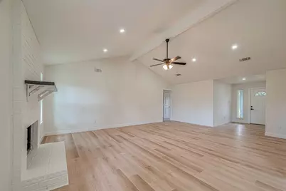 3407 Coachlight Lane, Baytown, TX 77521 - Photo 9