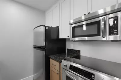 7929 Woodway Drive #4, Houston, TX 77063 - Photo 11