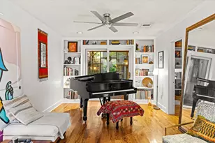 802 Ralfallen St, Houston, TX 77008 - Photo 9