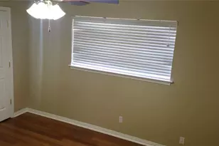 15710 Thunderbay Dr, Houston, TX 77062 - Photo 13