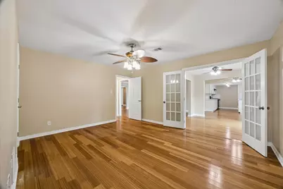 15710 Thunderbay Drive, Houston, TX 77062 - Photo 5